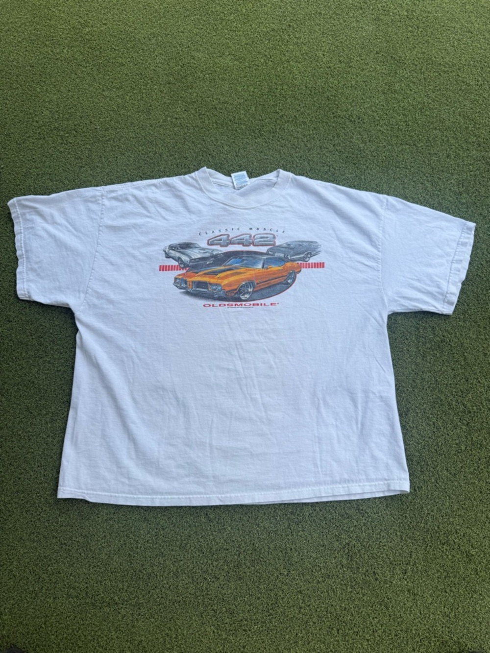 VINTAGE 2000s OLDSMOBILE CAR NASCAR GRAPHIC DELTA Y2K SKATER TEE